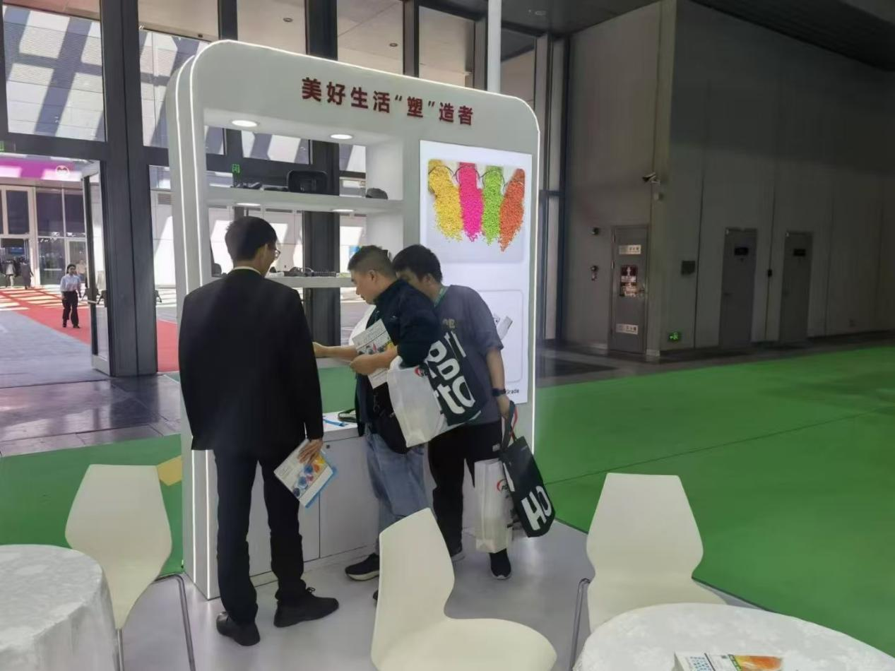 力塑华体会平台-华体会(中国)一站式服务平台
展位现场